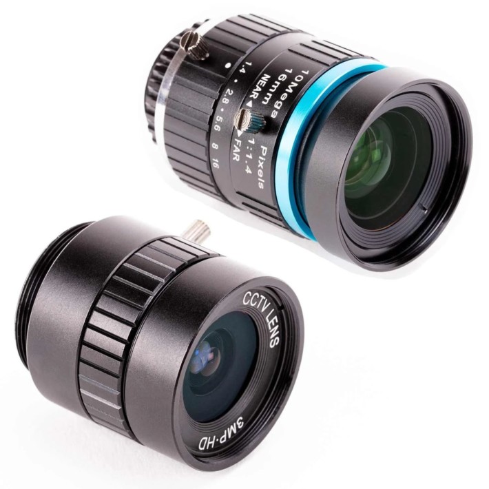 與 HQ 模組一同推出的兩款入門鏡：6mm 3MP 廣角鏡頭（左前）和 16mm 10MP 遠攝鏡