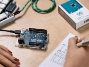 Arduino UNO R4 開發板 測試
