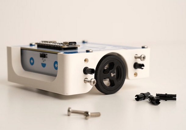 Arduino Alvik 多功能機器人汽車