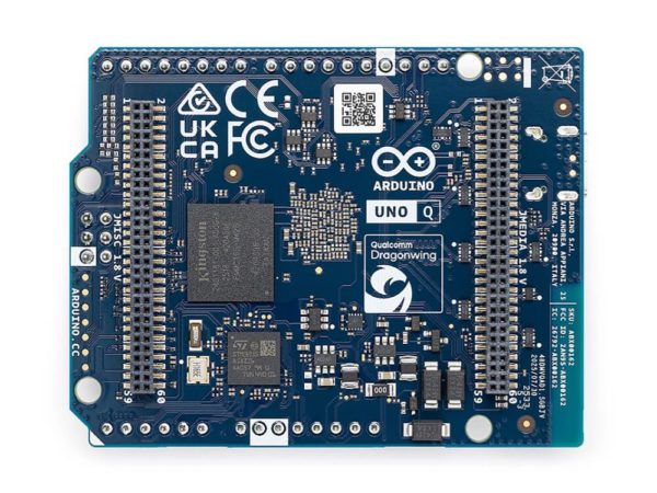 ABX00162_01.iso_arduino-uno-q-3