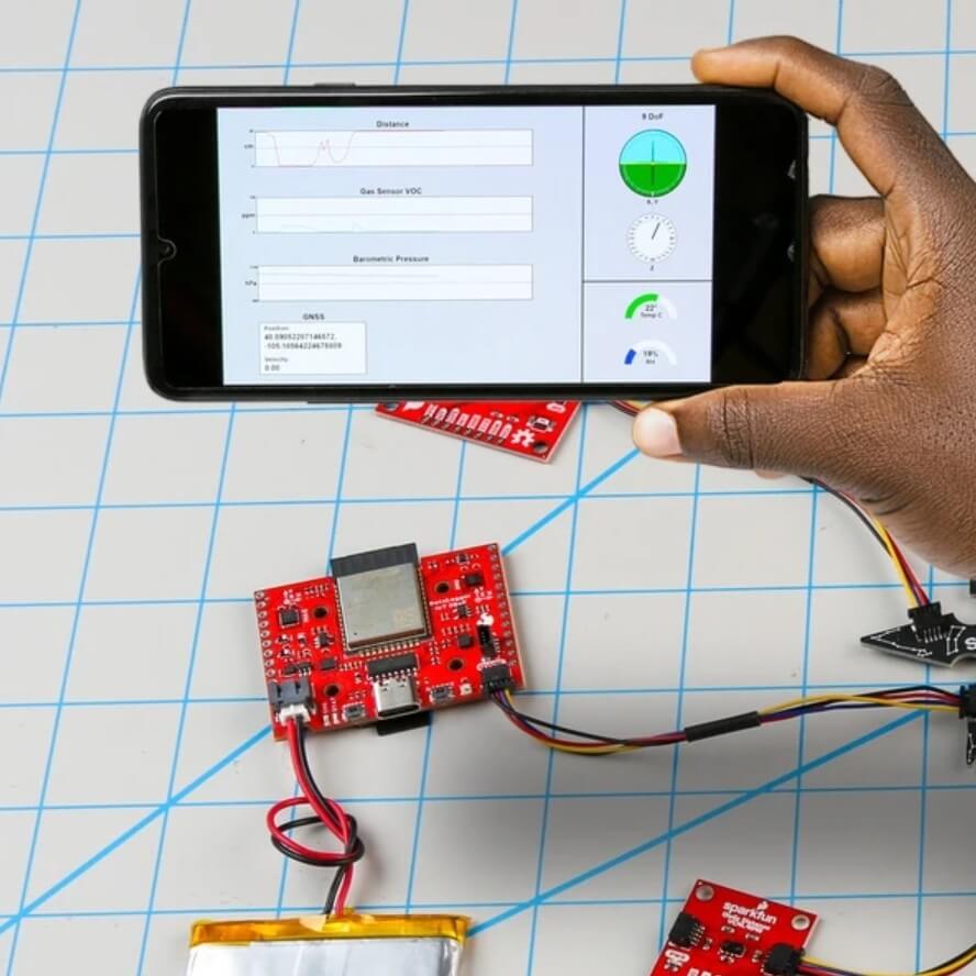 SparkFun DataLogger IoT - 9DoF 免程式數據記錄器:整合 ESP32、IMU 運動追蹤與雲端 WiFi 連接 連接